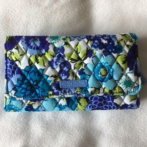 Vera Bradley wallet/wristlet